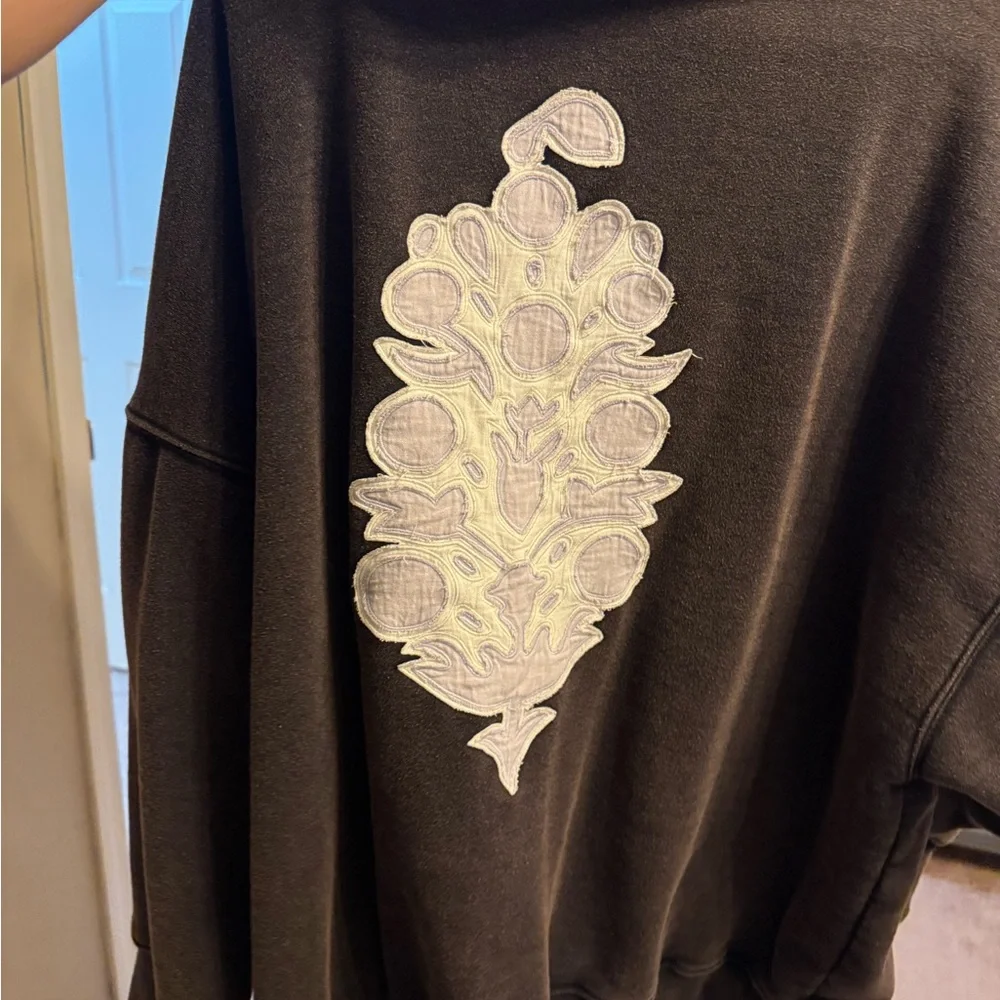 FP Movement Sprint to the Finish Logo Hoodie - Picture 2 of 4